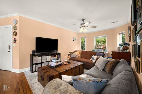 Tiny photo for 6305 N Richmond Street #1, Chicago, IL 60659 (MLS # 12690648)