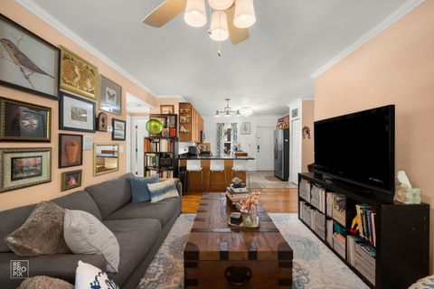 Tiny photo for 6305 N Richmond Street #1, Chicago, IL 60659 (MLS # 12690648)