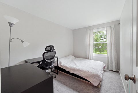 Tiny photo for 1784 Queensbury Circle #5714, Hoffman Estates, IL 60169 (MLS # 12733895)
