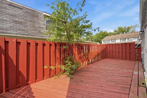 Tiny photo for 1784 Queensbury Circle #5714, Hoffman Estates, IL 60169 (MLS # 12733895)