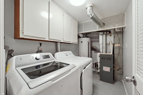 Tiny photo for 1784 Queensbury Circle #5714, Hoffman Estates, IL 60169 (MLS # 12733895)