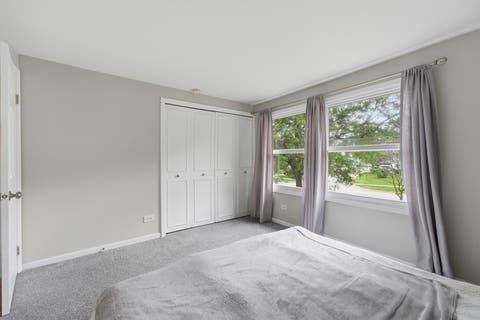 Tiny photo for 1784 Queensbury Circle #5714, Hoffman Estates, IL 60169 (MLS # 12733895)