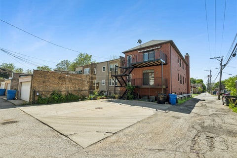 Tiny photo for 5945 N Campbell Avenue #3, Chicago, IL 60659 (MLS # 12672694)