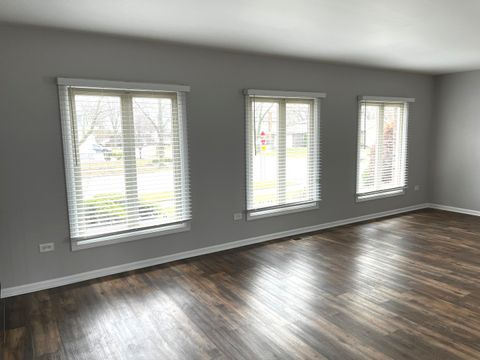 Tiny photo for 538 Blackstone Avenue, Glenwood, IL 60425 (MLS # 12587386)