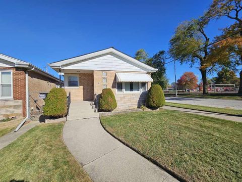 Photo of 302 153rd Street, Calumet City, IL 60409 (MLS # 12594025)