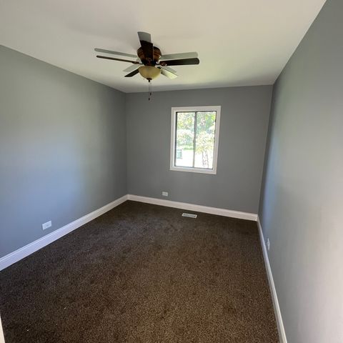 Tiny photo for 3915 Greenbay Drive, Hanover Park, IL 60133 (MLS # 12702022)