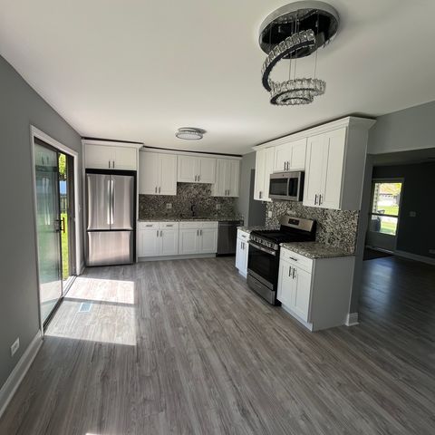 Tiny photo for 3915 Greenbay Drive, Hanover Park, IL 60133 (MLS # 12702022)