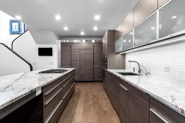 3150 Warbler Place