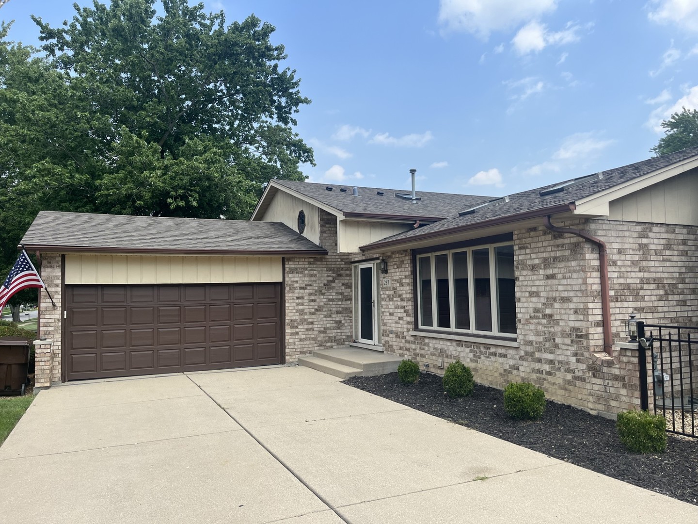 267 Center Road