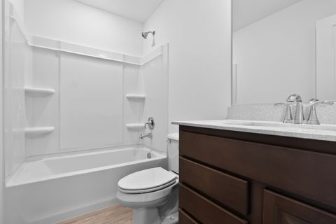 Tiny photo for 643 Cassia Court, Crystal Lake, IL 60012 (MLS # 12679449)