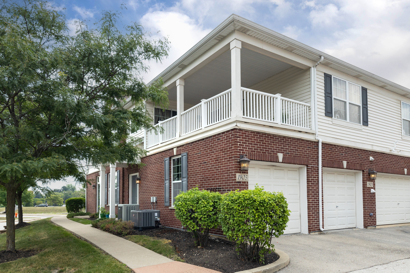 1905 Oxley Circle