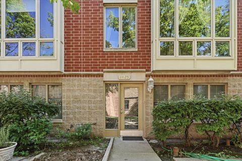 Photo of 8625 Niles Center Road, Skokie, IL 60077 (MLS # 12712777)