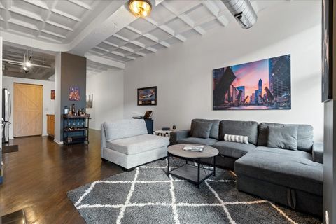 Tiny photo for 1307 S Wabash Avenue #303, Chicago, IL 60605 (MLS # 12589552)