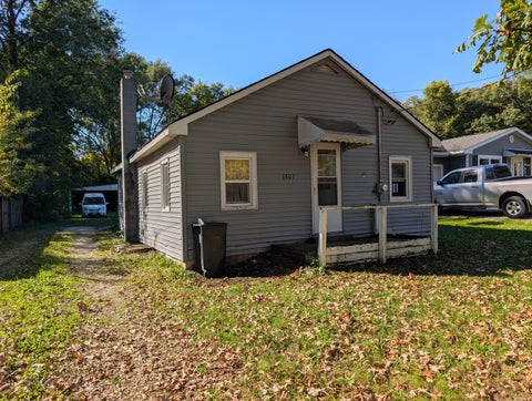 Photo of 1807 Poplar Street, Ottawa, IL 61350 (MLS # 12780544)