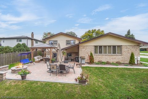 Tiny photo for 12152 Forestview Drive, Orland Park, IL 60467 (MLS # 12499091)