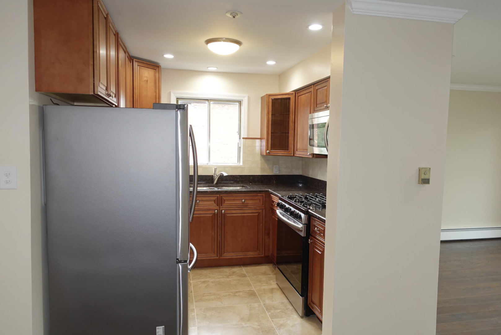 629 W 65th Street W 3