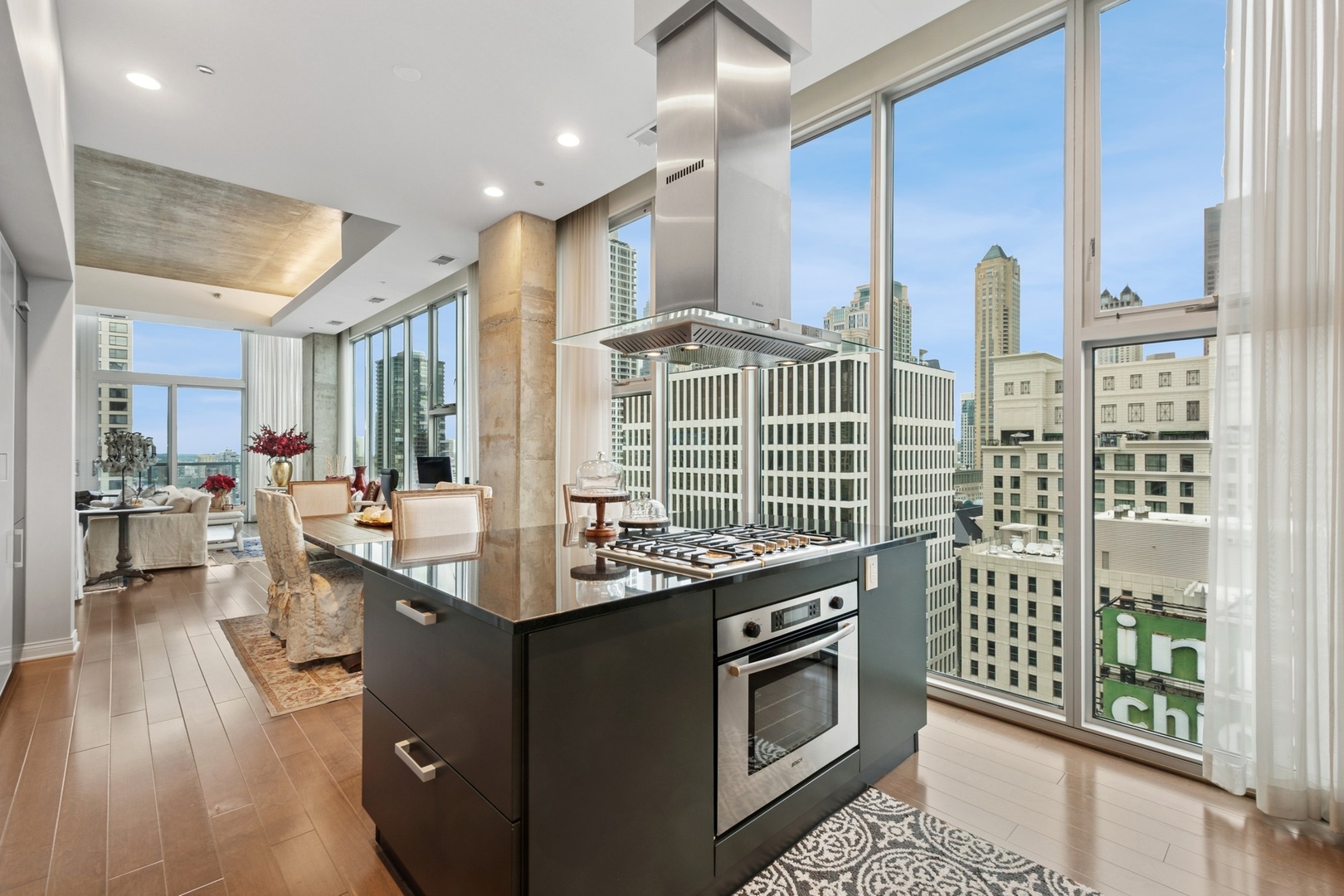 550 N Saint Clair Street 2603