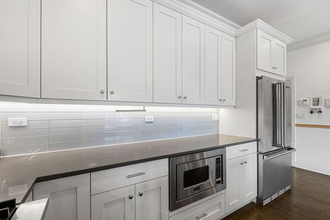 Tiny photo for 3046 N Clybourn Avenue #2, Chicago, IL 60618 (MLS # 12595673)