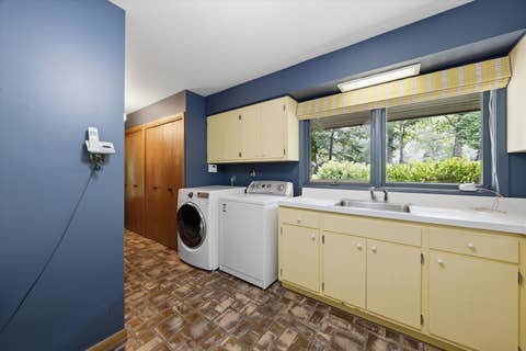 Tiny photo for 1664 E Rietveld Drive, Crete, IL 60417 (MLS # 12734874)