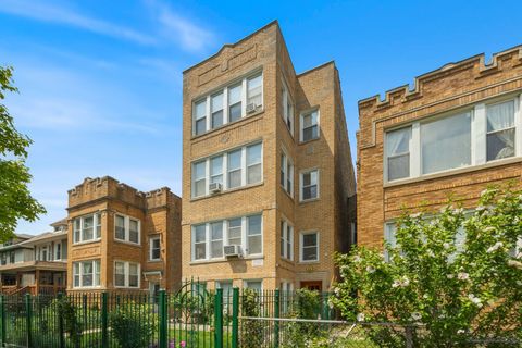 4734 N DRAKE Avenue Chicago IL 60625