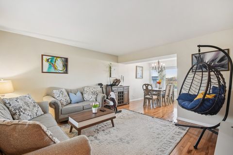 Tiny photo for 3132 Portland Court, Aurora, IL 60504 (MLS # 12514938)