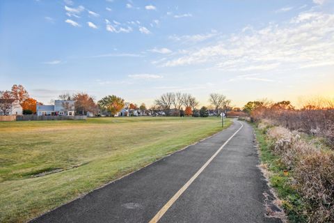 Tiny photo for 3132 Portland Court, Aurora, IL 60504 (MLS # 12514938)