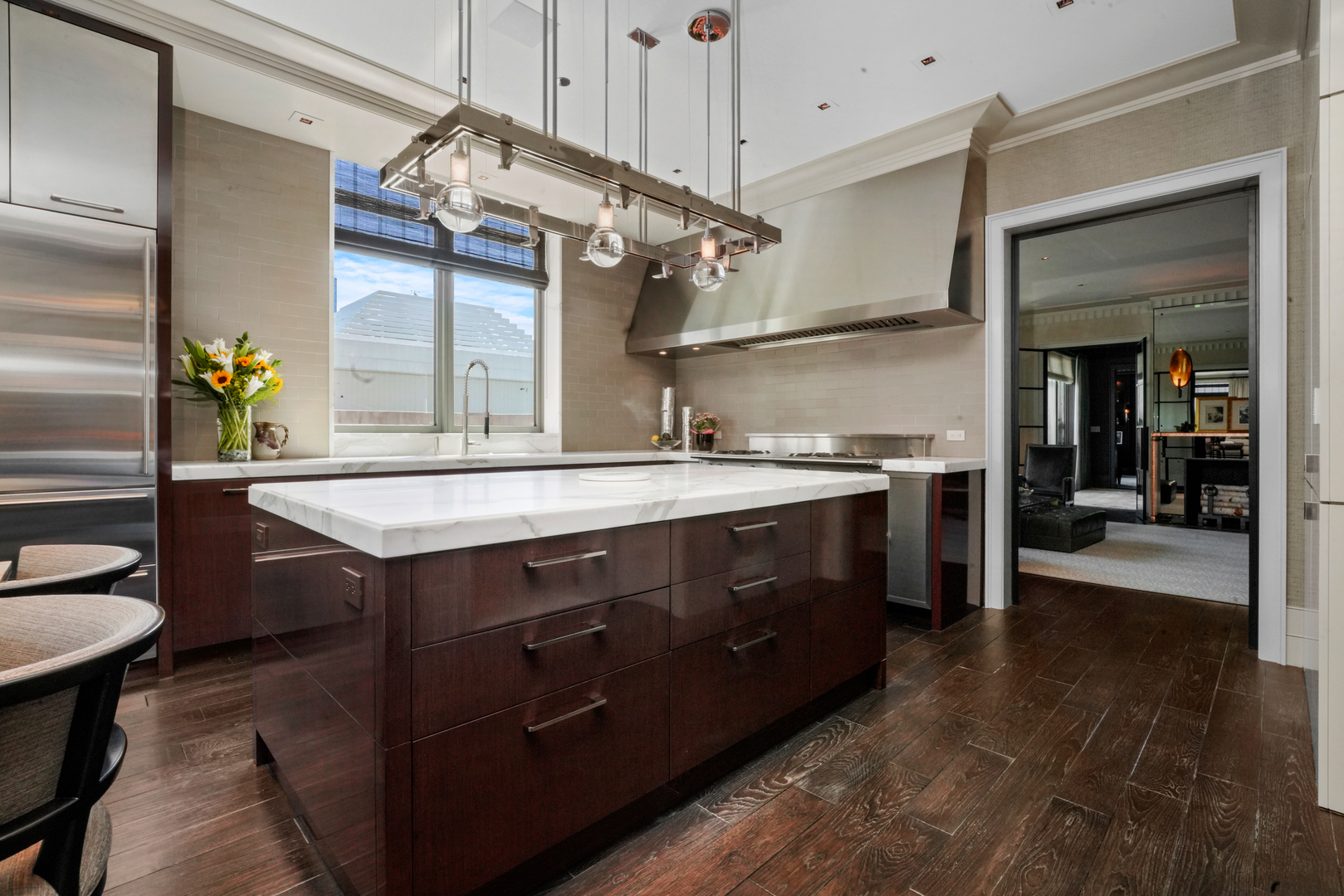 10 E Delaware Place 34A