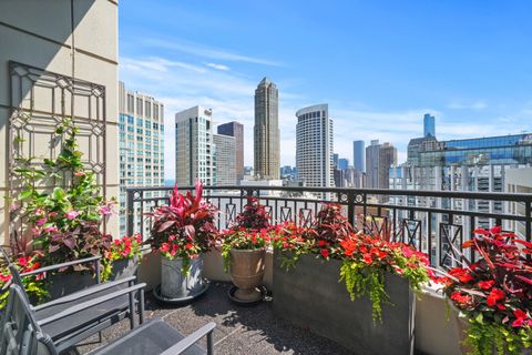 Tiny photo for 10 E Delaware Place #34A, Chicago, IL 60611 (MLS # 12567535)