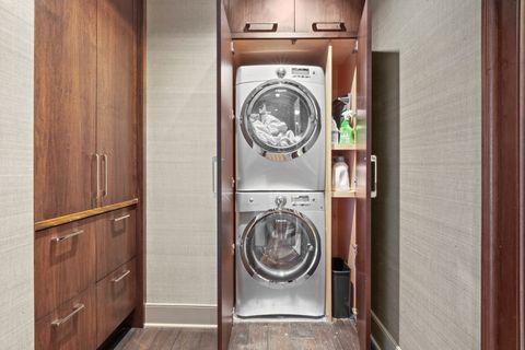 Tiny photo for 10 E Delaware Place #34A, Chicago, IL 60611 (MLS # 12567535)