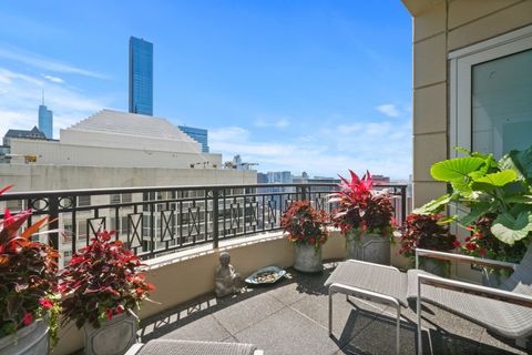 Tiny photo for 10 E Delaware Place #34A, Chicago, IL 60611 (MLS # 12567535)