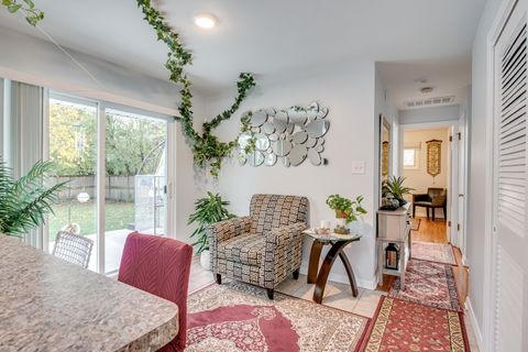 Tiny photo for 9523 Oconto Avenue, Morton Grove, IL 60053 (MLS # 12525246)