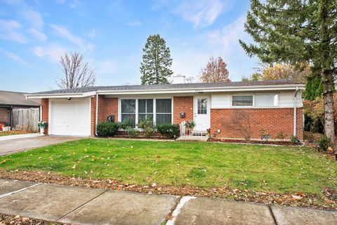 Photo of 9523 Oconto Avenue, Morton Grove, IL 60053 (MLS # 12525246)