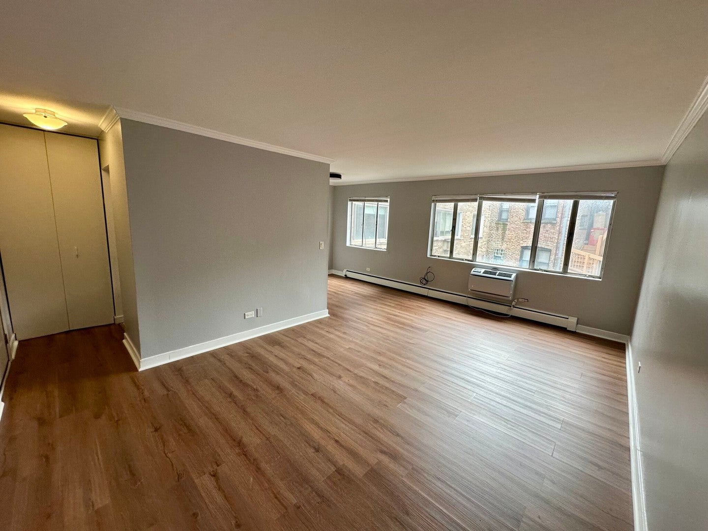 7120 N Sheridan Road 408