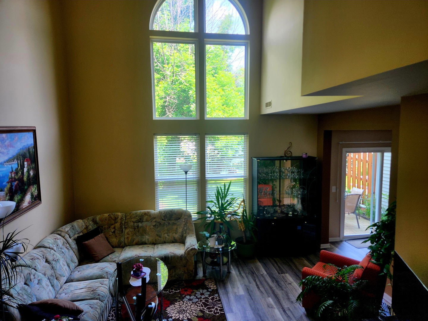 152 W Chatham Lane
