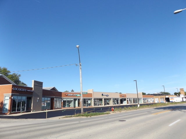 524 W Northwest Highway 524