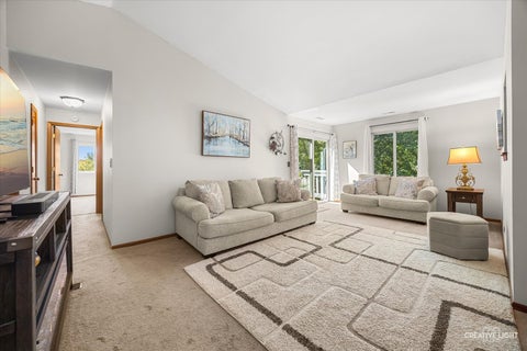 Tiny photo for 336 Sandpebble Lane #336, Aurora, IL 60504 (MLS # 12770891)