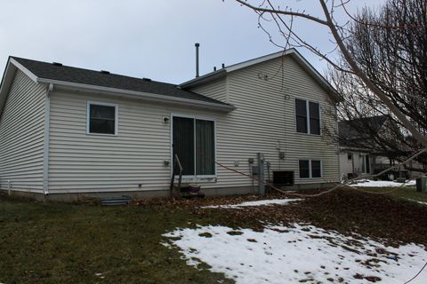 Tiny photo for 424 N Aspen Drive, Cortland, IL 60112 (MLS # 12536225)