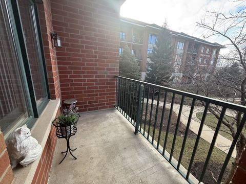 Tiny photo for 855 E 22nd Street #202, Lombard, IL 60148 (MLS # 12599661)