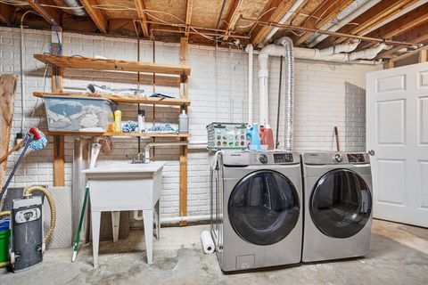 Tiny photo for 2820 Rutherford Drive, Bloomington, IL 61705 (MLS # 12611052)