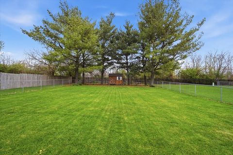 Tiny photo for 2820 Rutherford Drive, Bloomington, IL 61705 (MLS # 12611052)