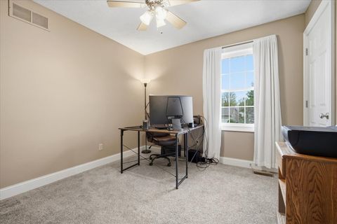 Tiny photo for 2820 Rutherford Drive, Bloomington, IL 61705 (MLS # 12611052)