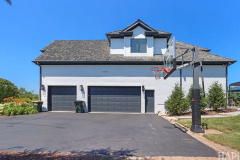 Tiny photo for 1410 W Newcastle Court, Inverness, IL 60010 (MLS # 12713766)