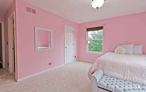 Tiny photo for 403 N WHITE DEER Trail, Vernon Hills, IL 60061 (MLS # 12494560)