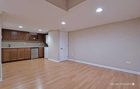 Tiny photo for 403 N WHITE DEER Trail, Vernon Hills, IL 60061 (MLS # 12494560)