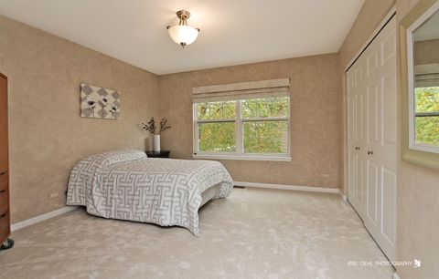 Tiny photo for 403 N WHITE DEER Trail, Vernon Hills, IL 60061 (MLS # 12494560)