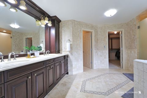 Tiny photo for 403 N WHITE DEER Trail, Vernon Hills, IL 60061 (MLS # 12494560)