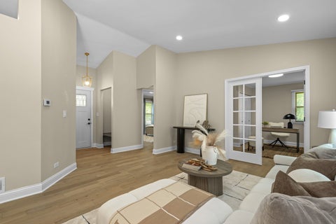 Tiny photo for 752 N Brookdale Drive, Schaumburg, IL 60194 (MLS # 12683883)