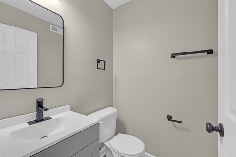 Tiny photo for 291 Wedgewood Circle, Lake In The Hills, IL 60156 (MLS # 12692833)
