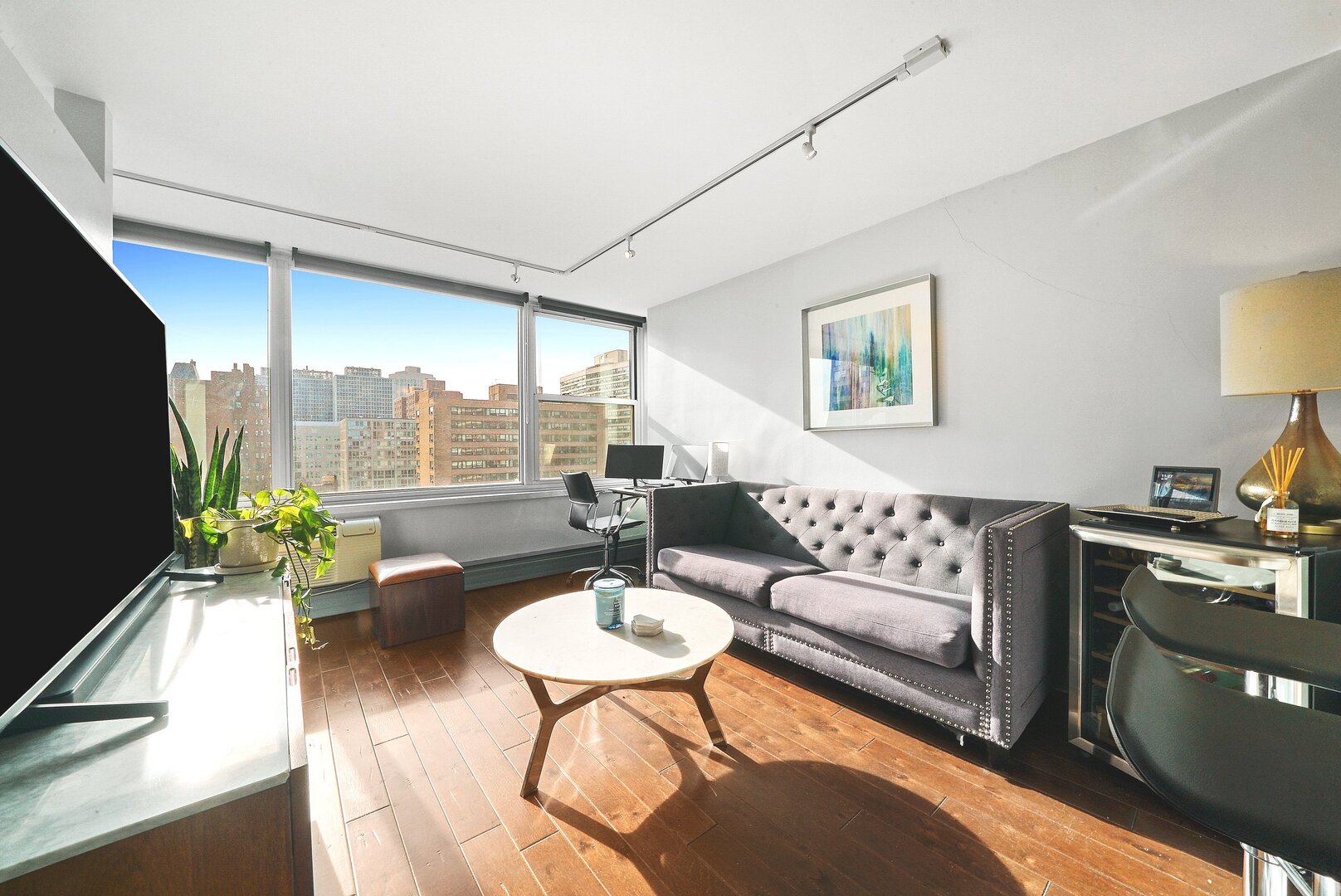 336 W Wellington Avenue 1203