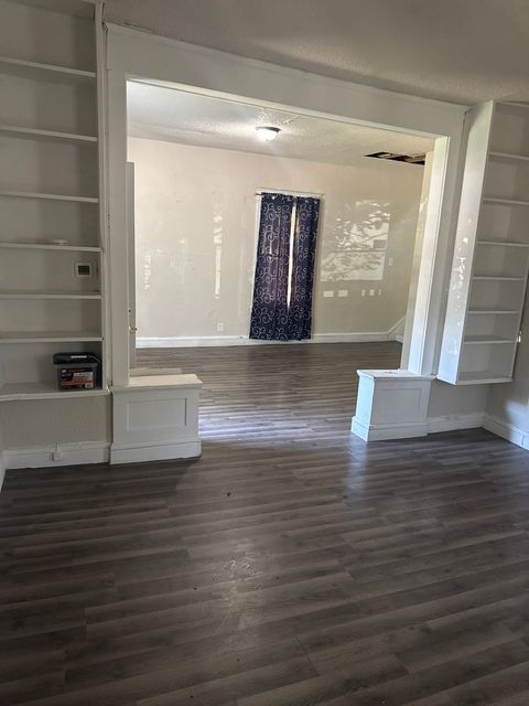 Tiny photo for 943 E Bourbonnais Street, Kankakee, IL 60901 (MLS # 12469377)
